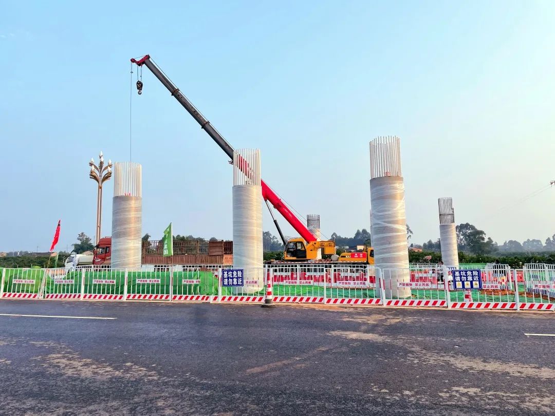 奮戰(zhàn)四季度 大干一百天⑩ |“節(jié)”報頻傳！公司“橋、隧、路”項目相繼跑出建設(shè)加速度